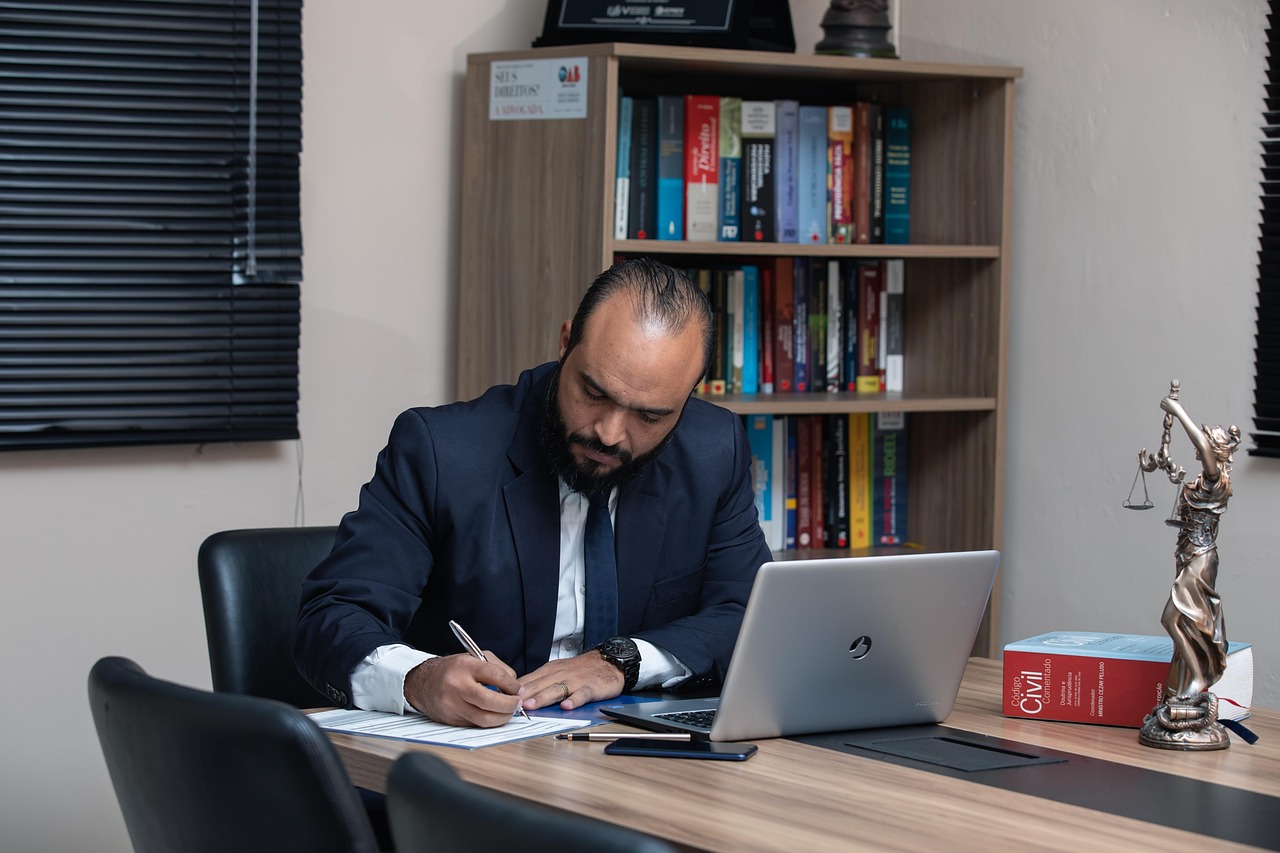 Editorial photo for Fraudulent Online Legal Consultations: Can You Sue For False Legal Advice And Misleading Services?, showing privacy and identity-theft records.