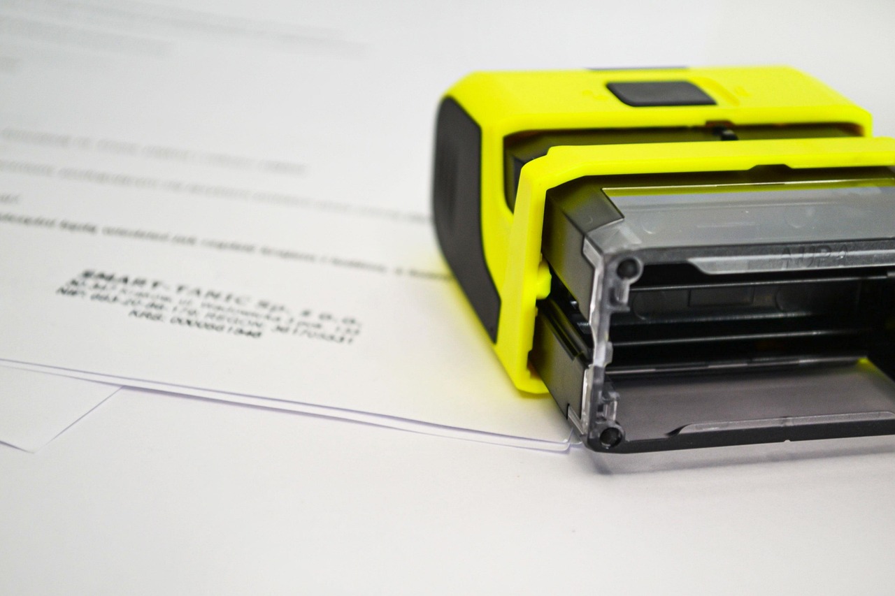 Editorial photo for Fraudulent Online Tech Support: Can You Sue For False Solutions And Misleading Advice?, showing privacy and identity-theft records.